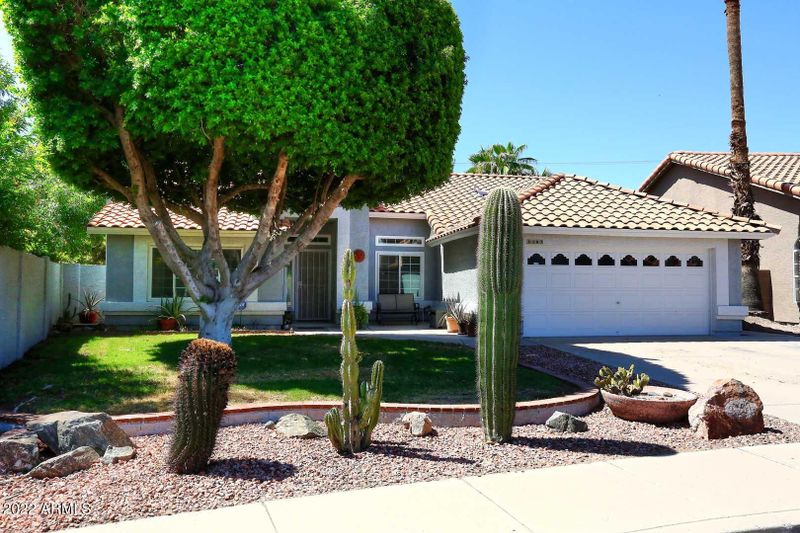 3107 E Redwood Ln, Phoenix, AZ 85048