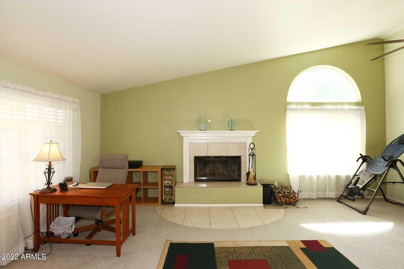 3107 E Redwood Ln, Phoenix, AZ 85048