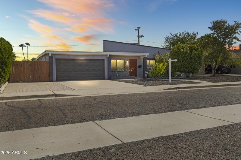 3109 Larkspur Dr, Phoenix, AZ 85032