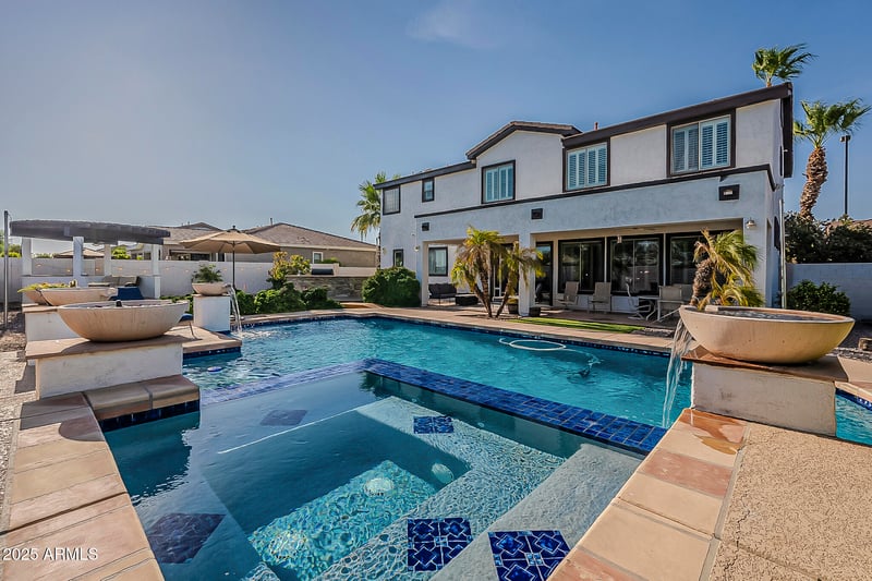 311 Frances Ln, Gilbert, AZ 85295