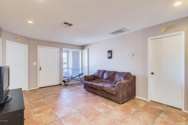 311 W Blackhawk Dr #3, Phoenix, AZ 85027