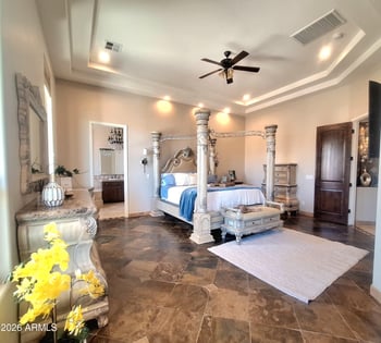 311 Olesen Rd, Phoenix, AZ 85085
