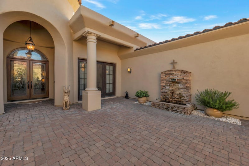 311 Wexford Cv, Phoenix, AZ 85020
