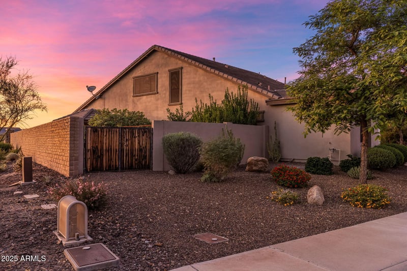 31102 137th Ln, Peoria, AZ 85383