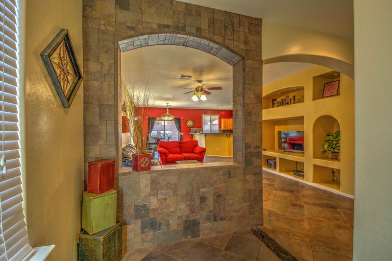 3111 E Country Shadows St, Gilbert, AZ 85298