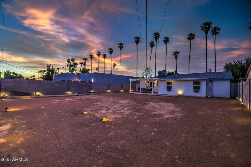 3111 Mulberry Dr, Phoenix, AZ 85016