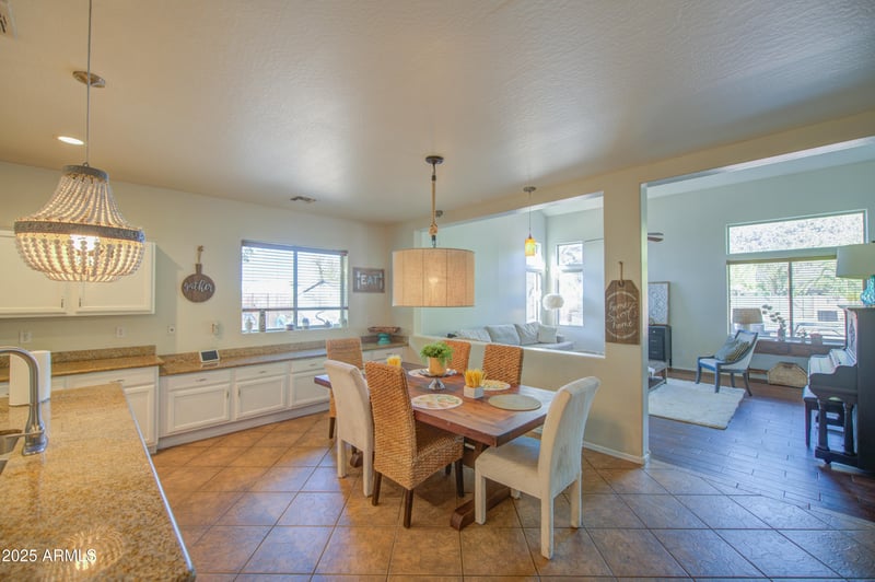 3112 81st Ln, Phoenix, AZ 85043