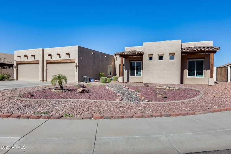 3112 Desert Ln, Laveen, AZ 85339