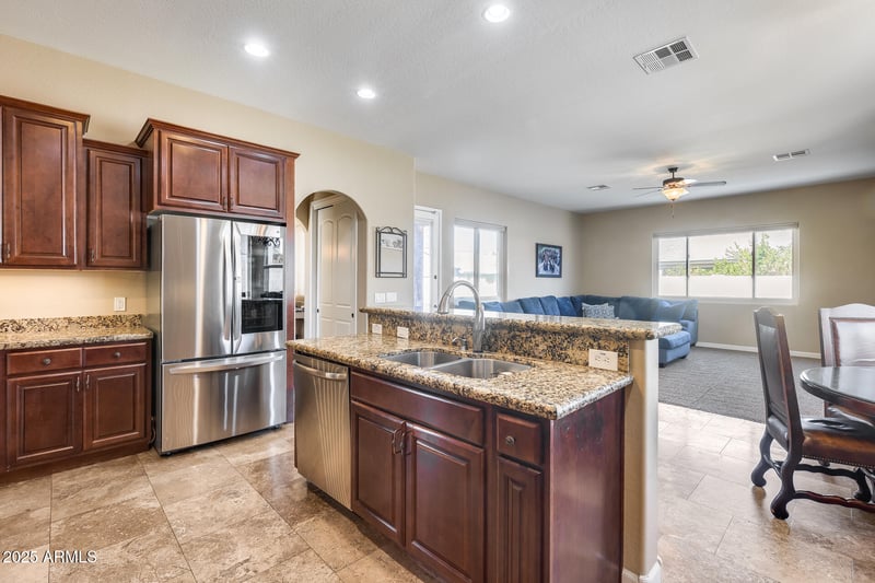 3112 Desert Ln, Laveen, AZ 85339