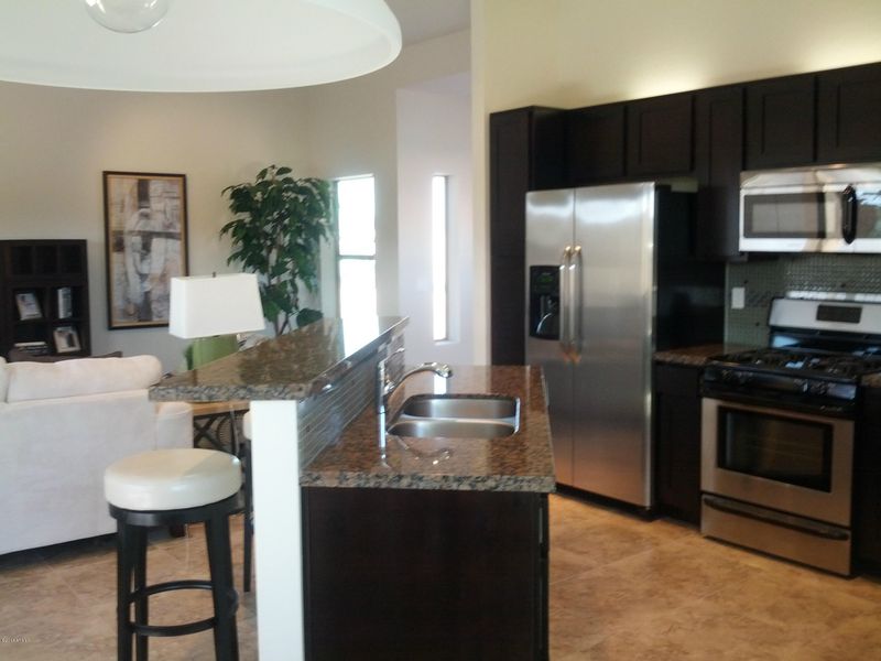 3113 E Danbury Rd #9, Phoenix, AZ 85032