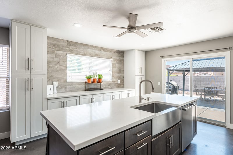 3113 W Mark Ln, Phoenix, AZ 85083