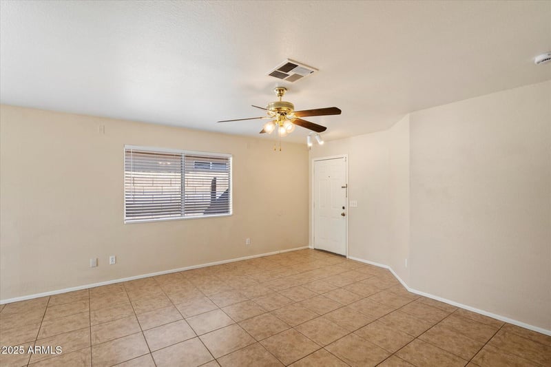 3114 Abraham Ln, Phoenix, AZ 85027