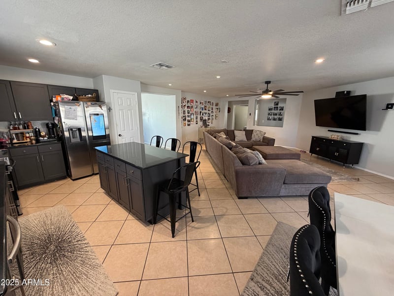 3114 Cavedale Dr, Phoenix, AZ 85083