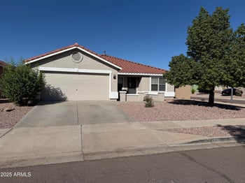 3114 Cavedale Dr, Phoenix, AZ 85083