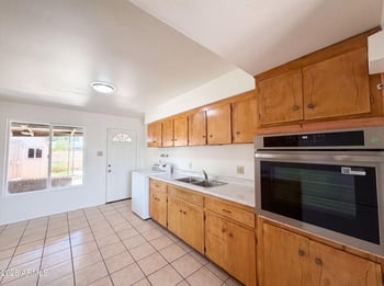 3115 53rd Dr, Phoenix, AZ 85031