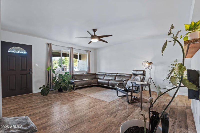 3116 Cholla St, Phoenix, AZ 85028