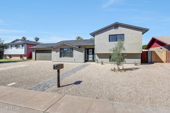 3116 Gelding Dr, Phoenix, AZ 85053