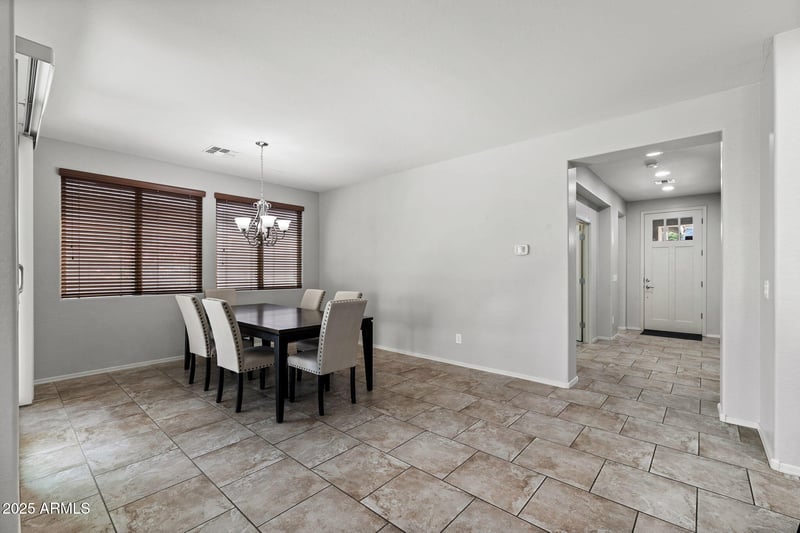 3116 Regina St, Mesa, AZ 85213