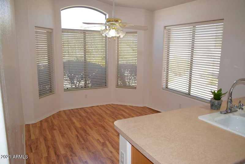 3117 E Roveen Ave, Phoenix, AZ 85032