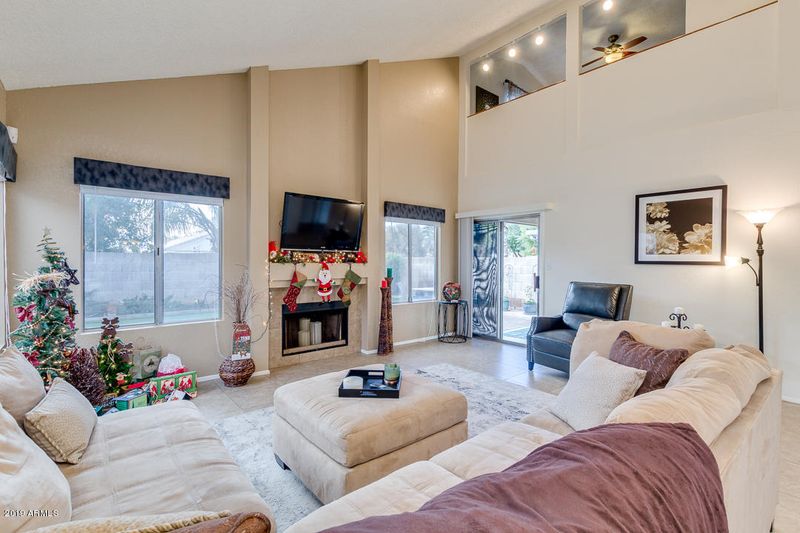 3117 E Siesta Ln, Phoenix, AZ 85050
