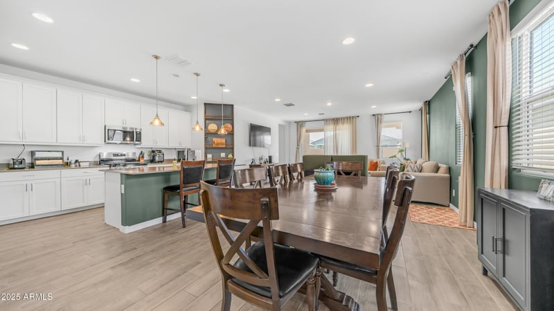 3117 Hayfield Way, San Tan Valley, AZ 85140