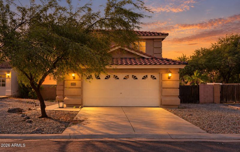 31170 N Cactus Dr, San Tan Valley, AZ 85143