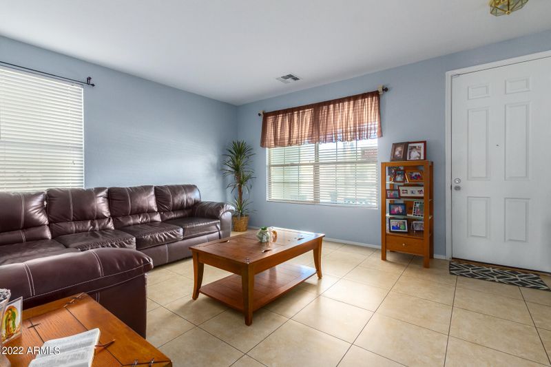 3118 W Apollo Rd, Phoenix, AZ 85041