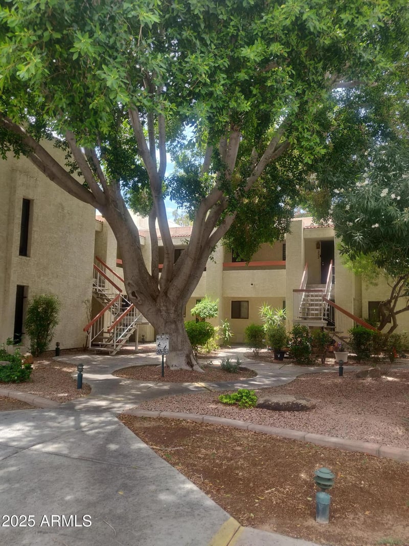 3119 Cochise Dr #228, Phoenix, AZ 85051
