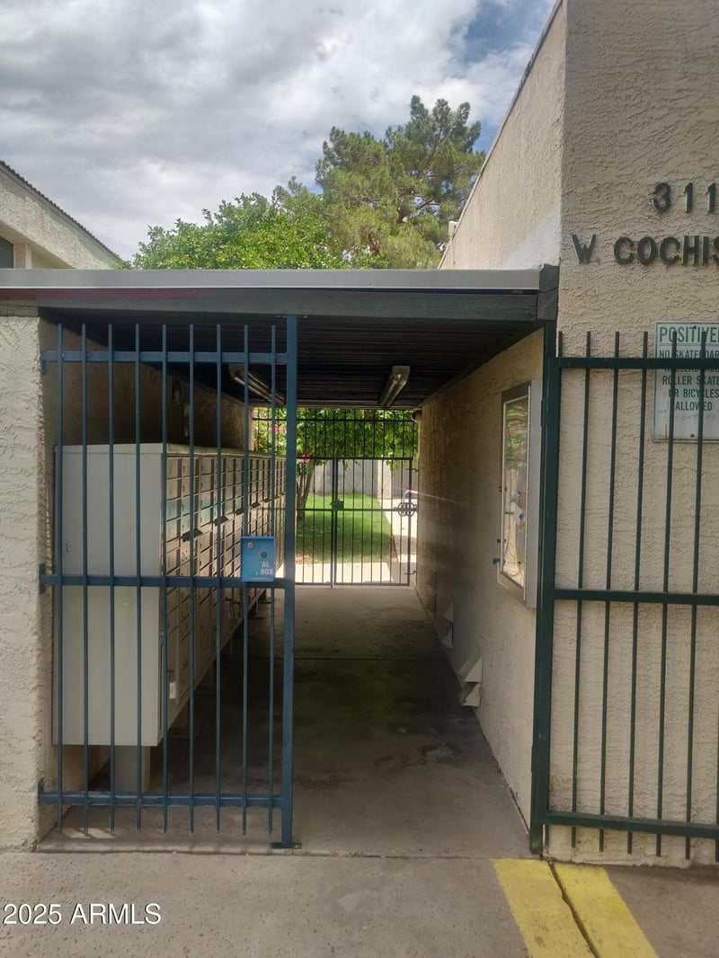 3119 Cochise Dr #228, Phoenix, AZ 85051