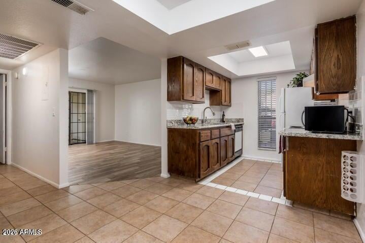 3119 W Cochise Dr #127, Phoenix, AZ 85051