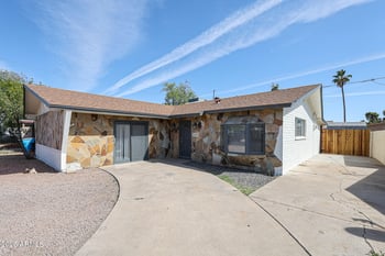 3119 W Country Gables Dr, Phoenix, AZ 85053