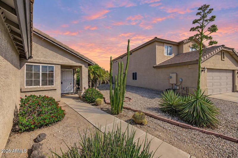 31193 N Mesquite Way, San Tan Valley, AZ 85143