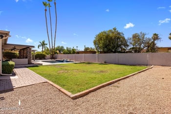 312 E Brook Hollow Dr, Phoenix, AZ 85022
