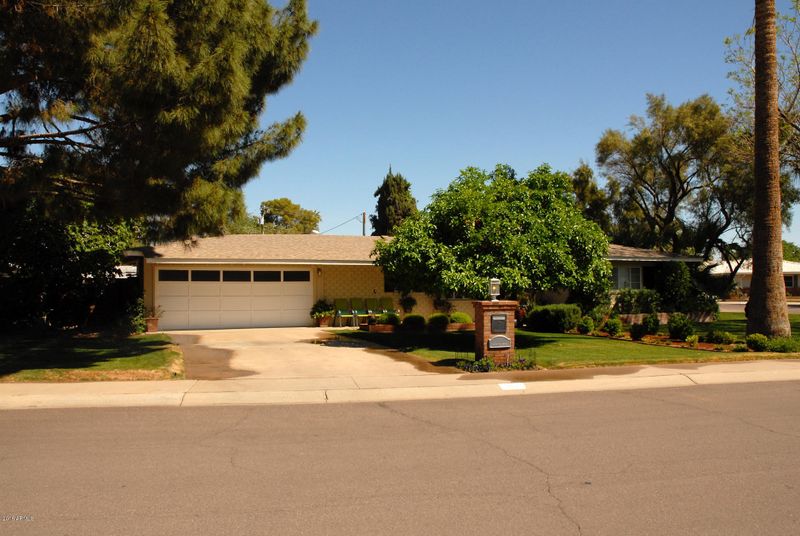 312 E Harmont Dr, Phoenix, AZ 85020