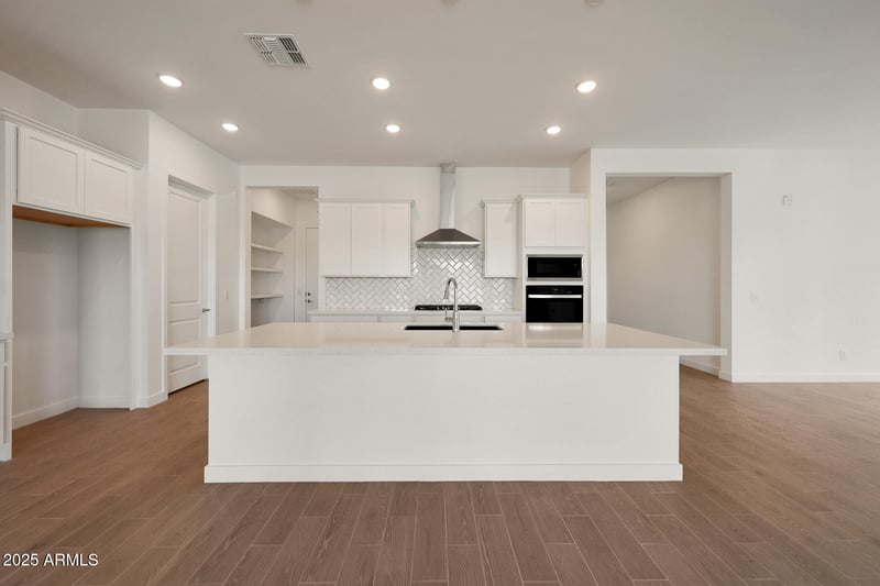 312 Flax Dr, San Tan Valley, AZ 85140