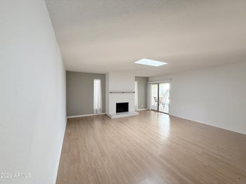 312 Laguna Dr, Tempe, AZ 85282