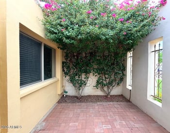 312 Laguna Dr, Tempe, AZ 85282