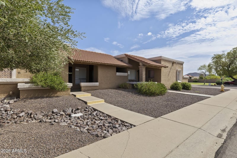 312 W Yukon Dr #2, Phoenix, AZ 85027
