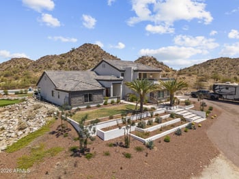 3120 Hooper Trl, San Tan Valley, AZ 85144