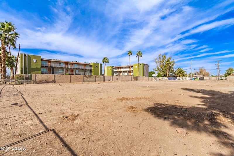 3121 Black Canyon Hw #C, Phoenix, AZ 85015