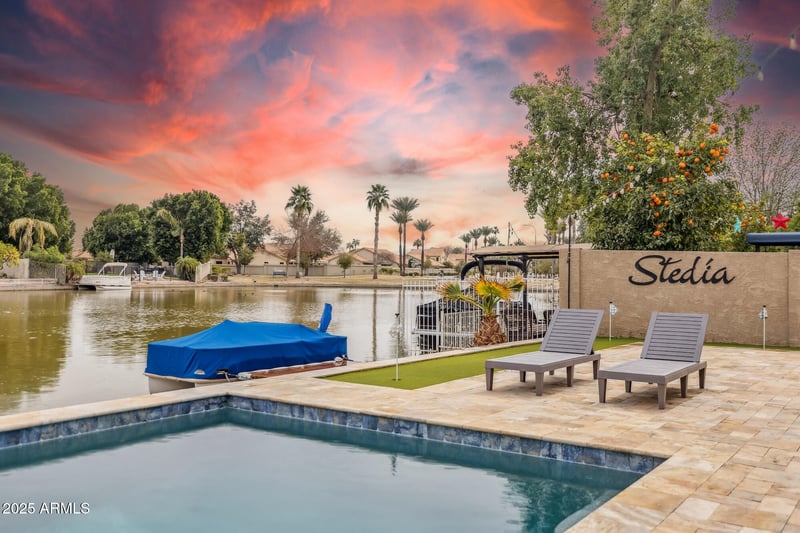 3121 Meadow Dr, Avondale, AZ 85392