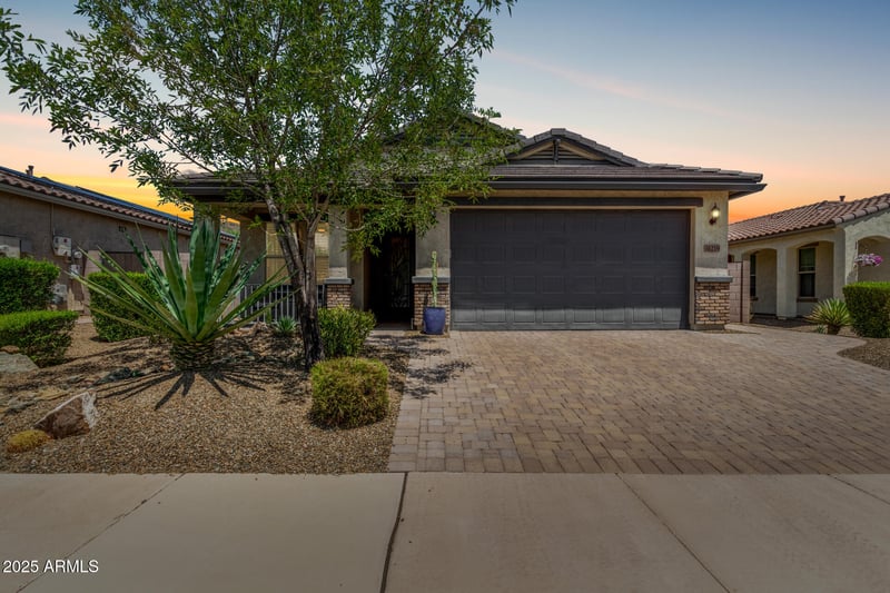31219 6th Pl, Phoenix, AZ 85085