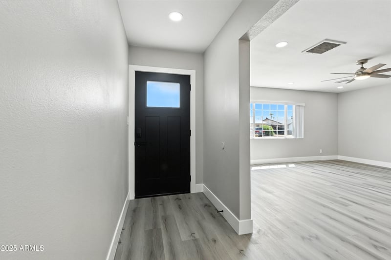 3122 Joan De Arc Ave, Phoenix, AZ 85029