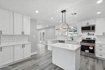 3122 Joan De Arc Ave, Phoenix, AZ 85029