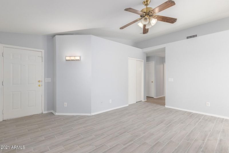 3122 N 89th Ave, Phoenix, AZ 85037