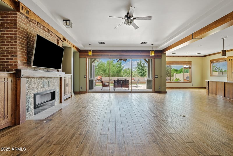 3123 Cat Balue Dr, Phoenix, AZ 85050