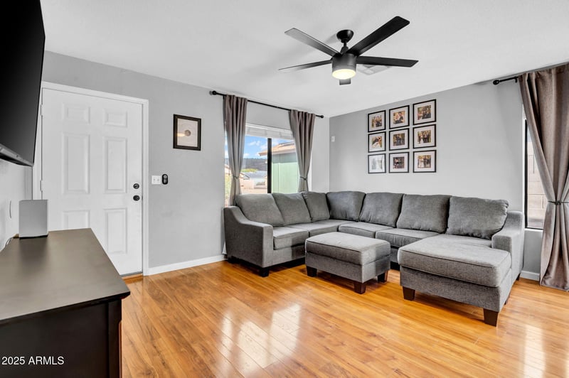 3123 Via Montoya Dr, Phoenix, AZ 85027