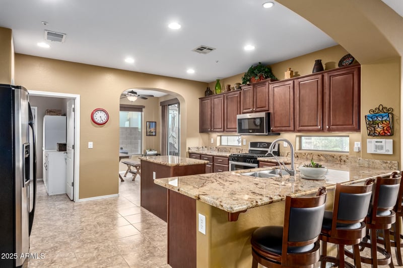 31237 130th Ln, Peoria, AZ 85383