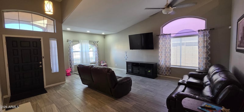 3124 Meadow Dr, Avondale, AZ 85392