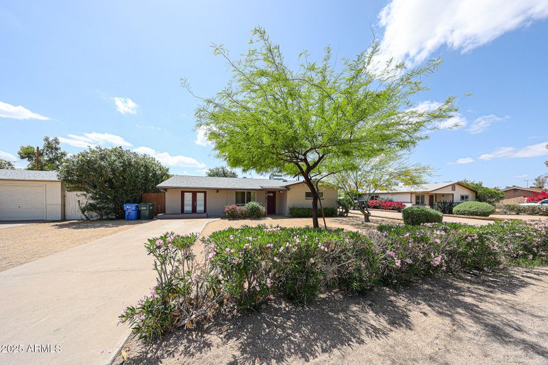 3125 E Grovers Ave, Phoenix, AZ 85032